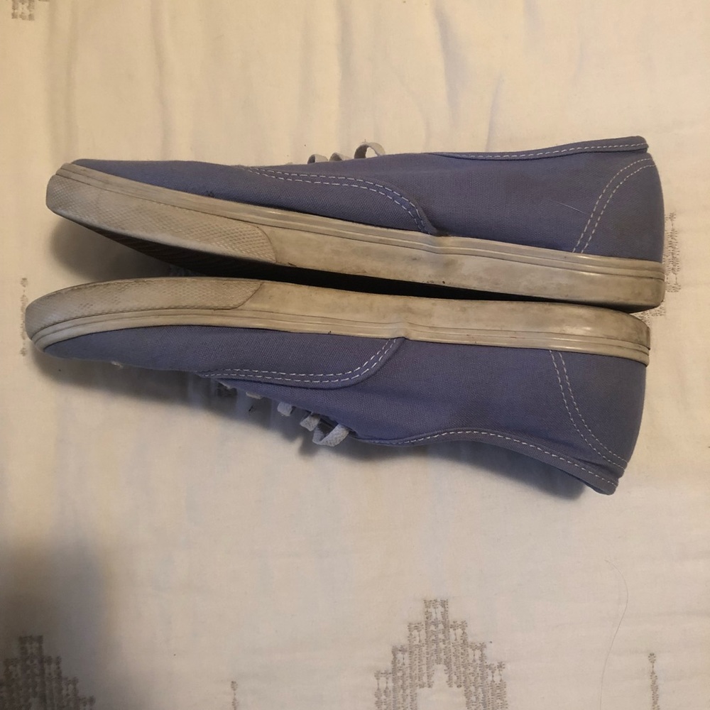 Vans - Picture 3 of 4